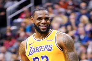 LeBron James is First NBA Player to Earn $500 Million in Career Earnings